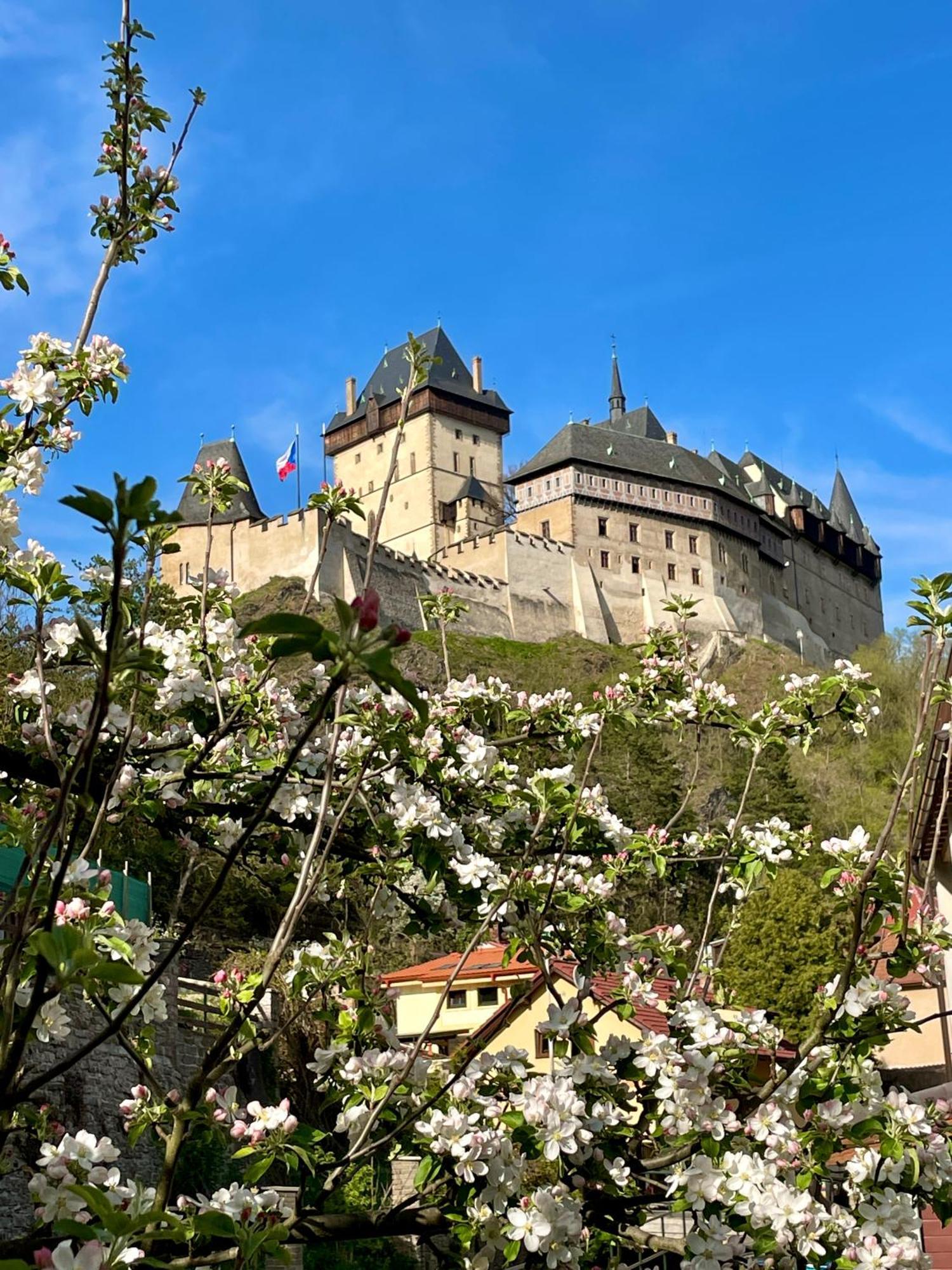 34 Karlstejn